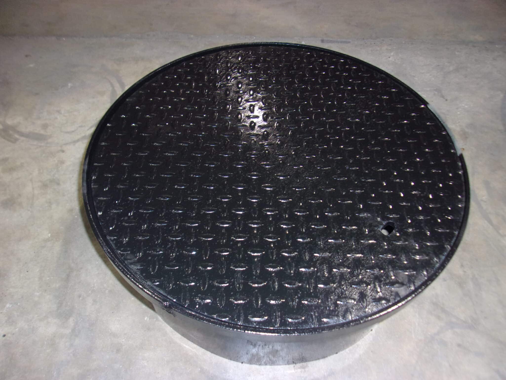 round manhole cover with frame and flange