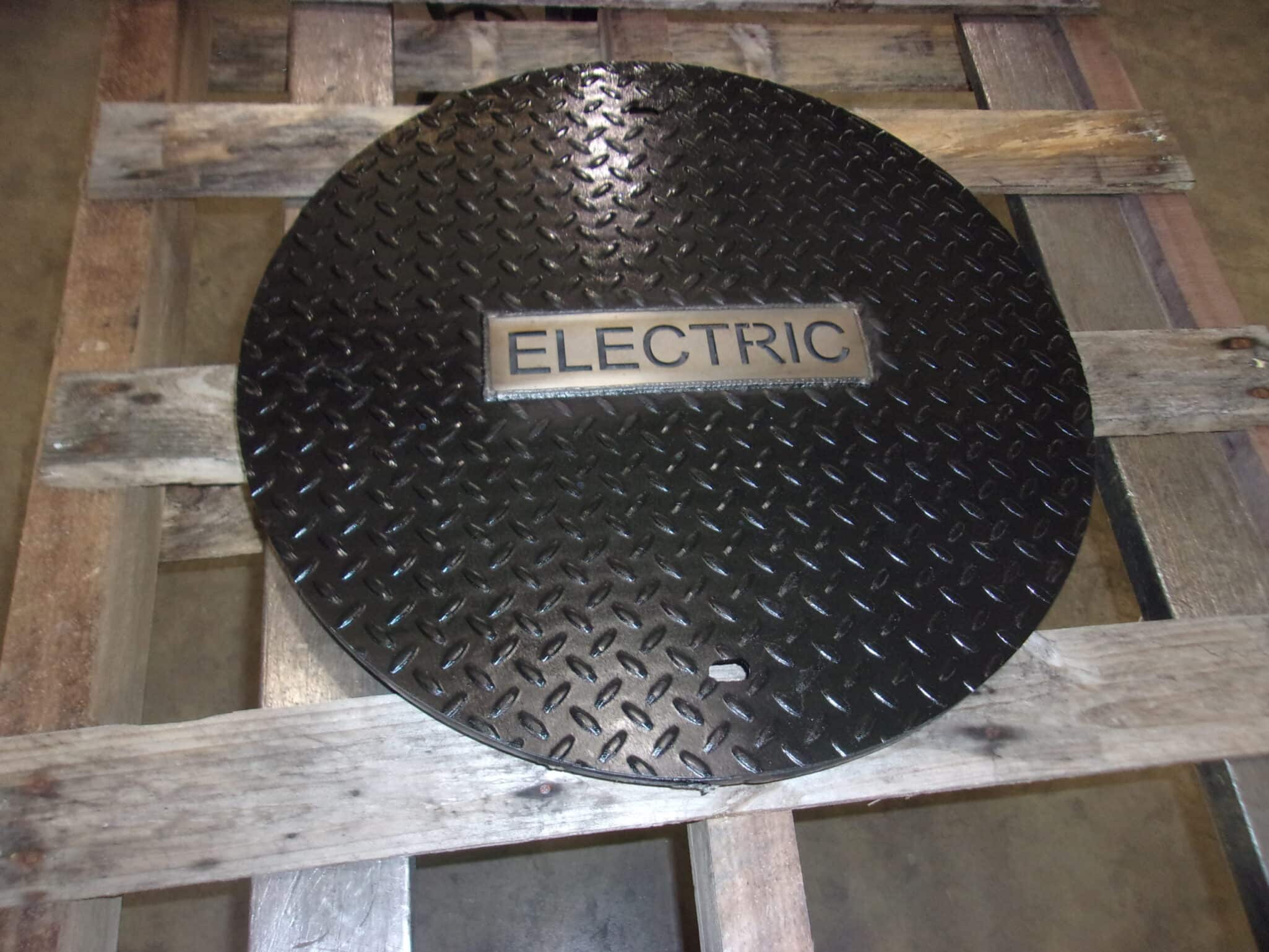 ELECTRIC REPLACEMENT MANHOLE COVER